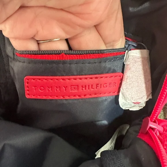 Tommy Hilfiger Vibrant Pink Crossbody Bag - Picture 9 of 13